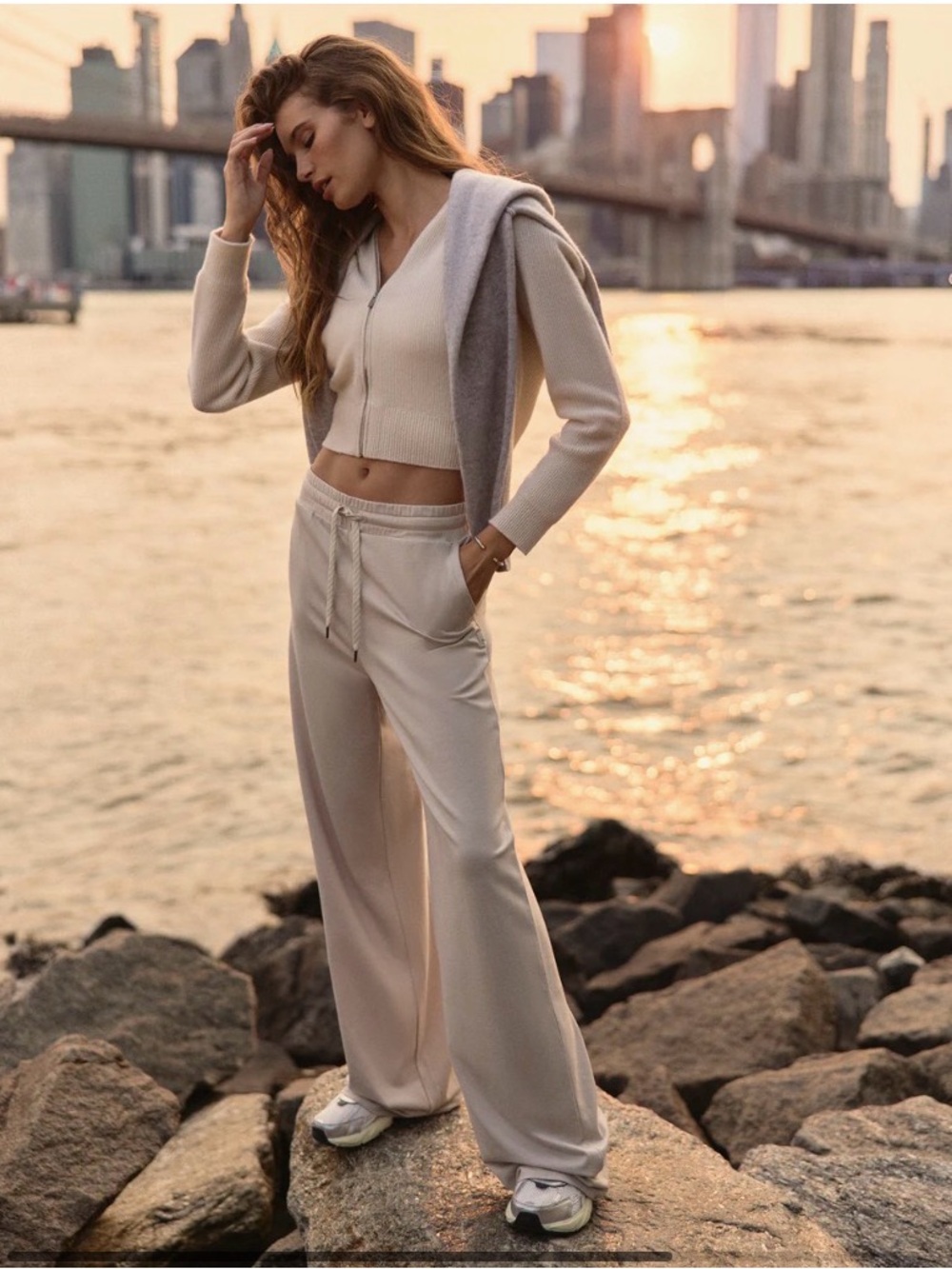 Vuori Halo Essential Wide Leg Pant L